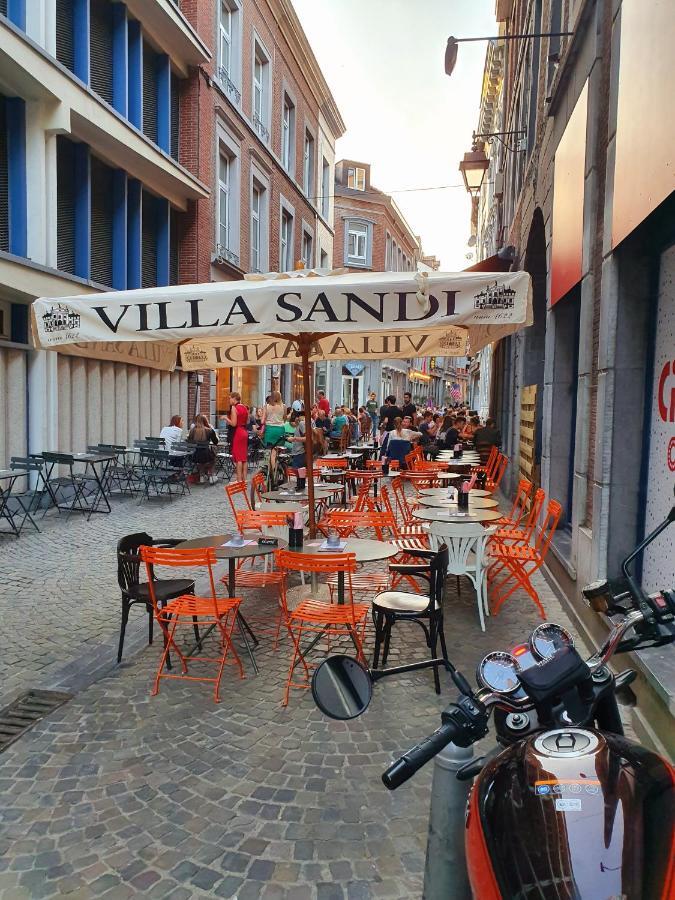 Bel Appartement Au Coeur De Lieja Exterior foto